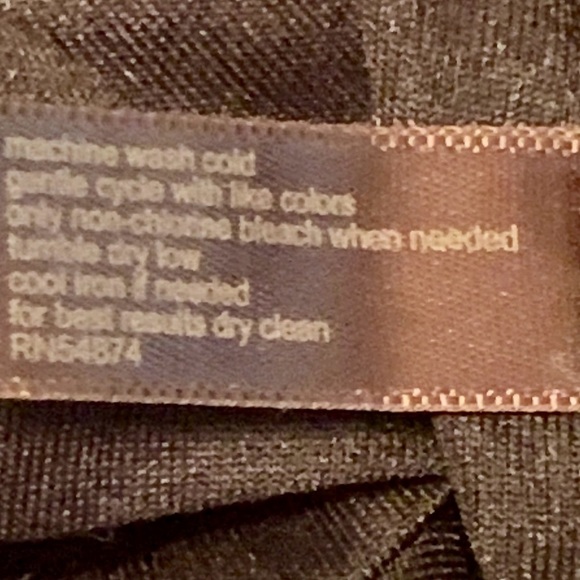 The Limited Polka Dot Black and White Dress size 4 fully lined and lightweight - Picture 7 of 10